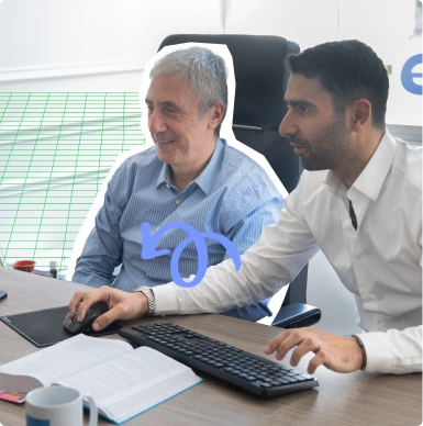 Maurice et Jérémy SOUED en train de faire une mission d'audit contractuel