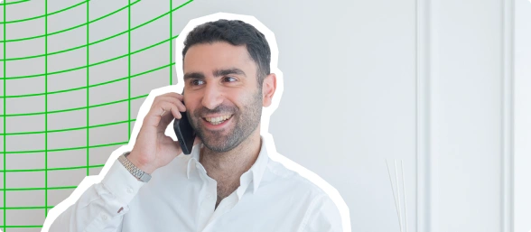Jérémy SOUED au téléphone avec un client qui demandait de l'aide pour un contrôle d'URSSAF